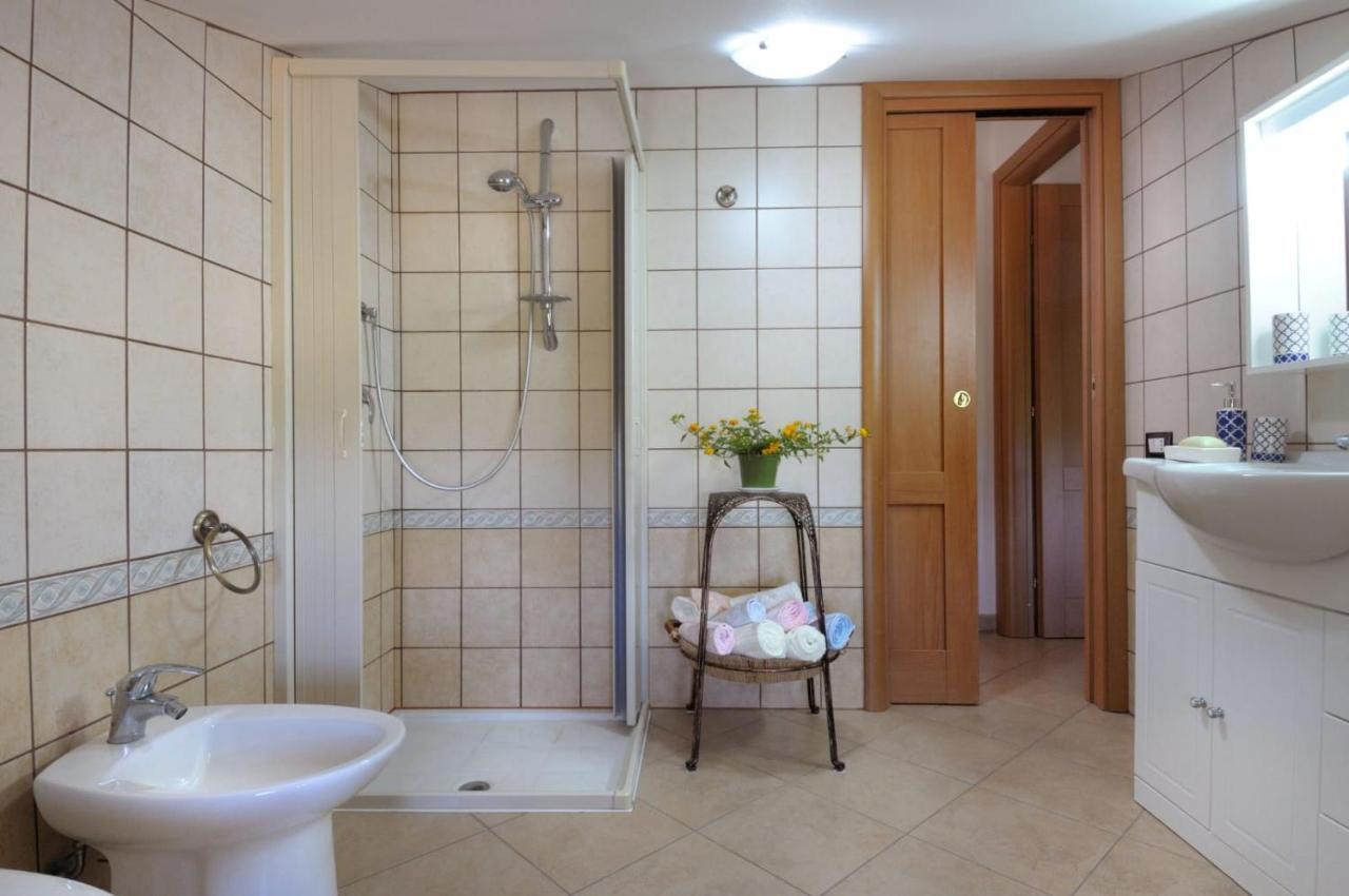 Casa Vacanze Ammentos 2 Olmedo Esterno foto